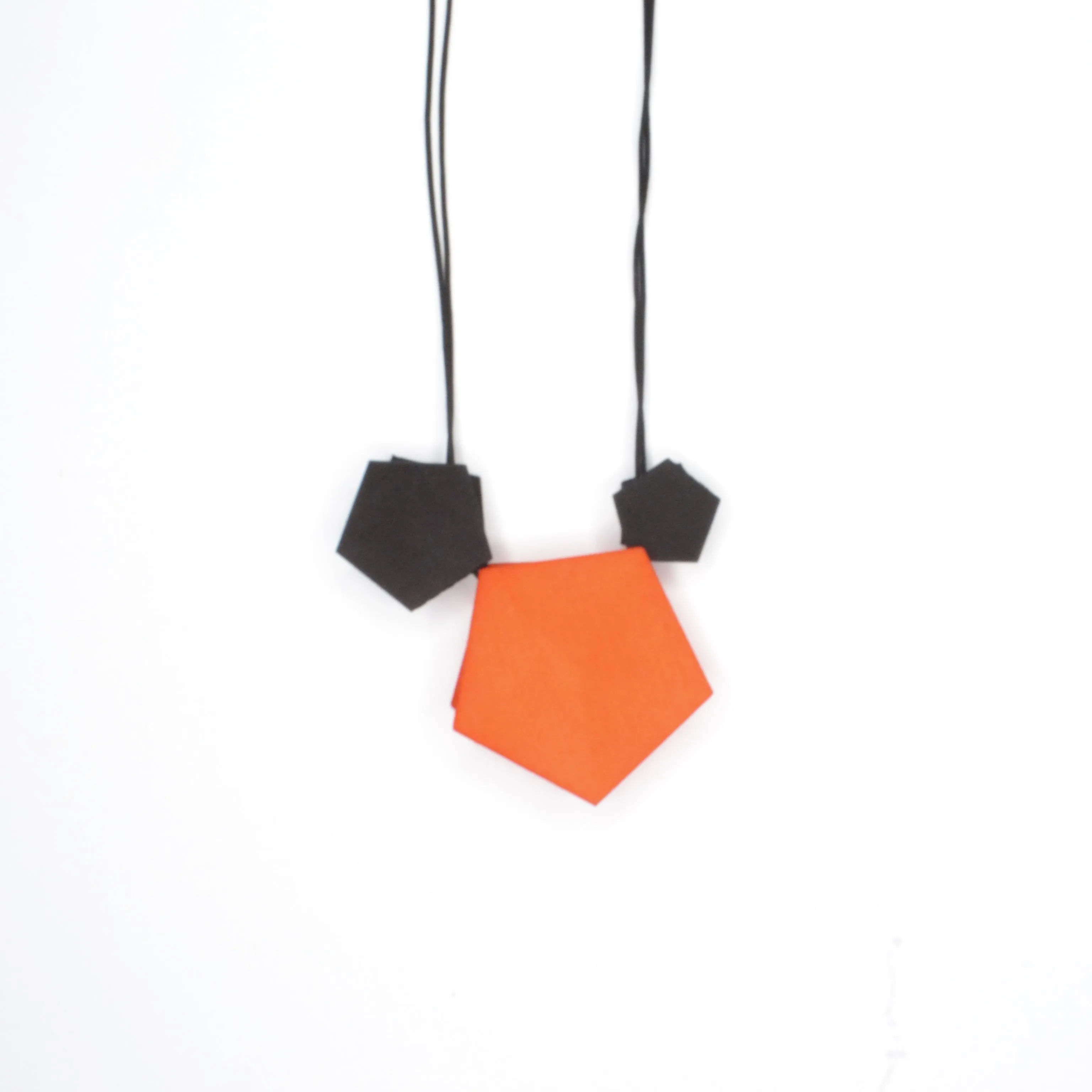 3 Element Necklace - Vertigo