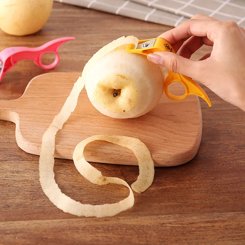 Fruit peeler