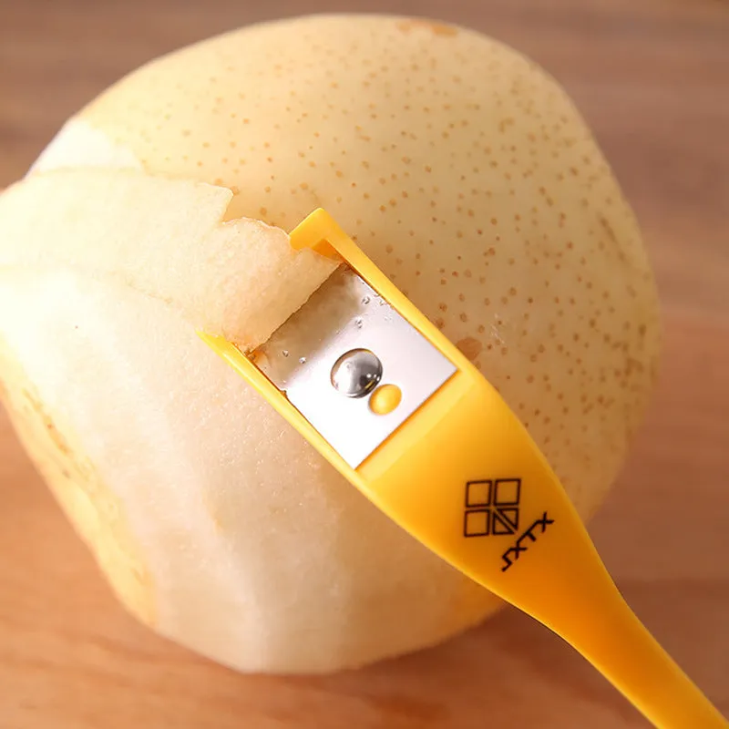 Fruit peeler