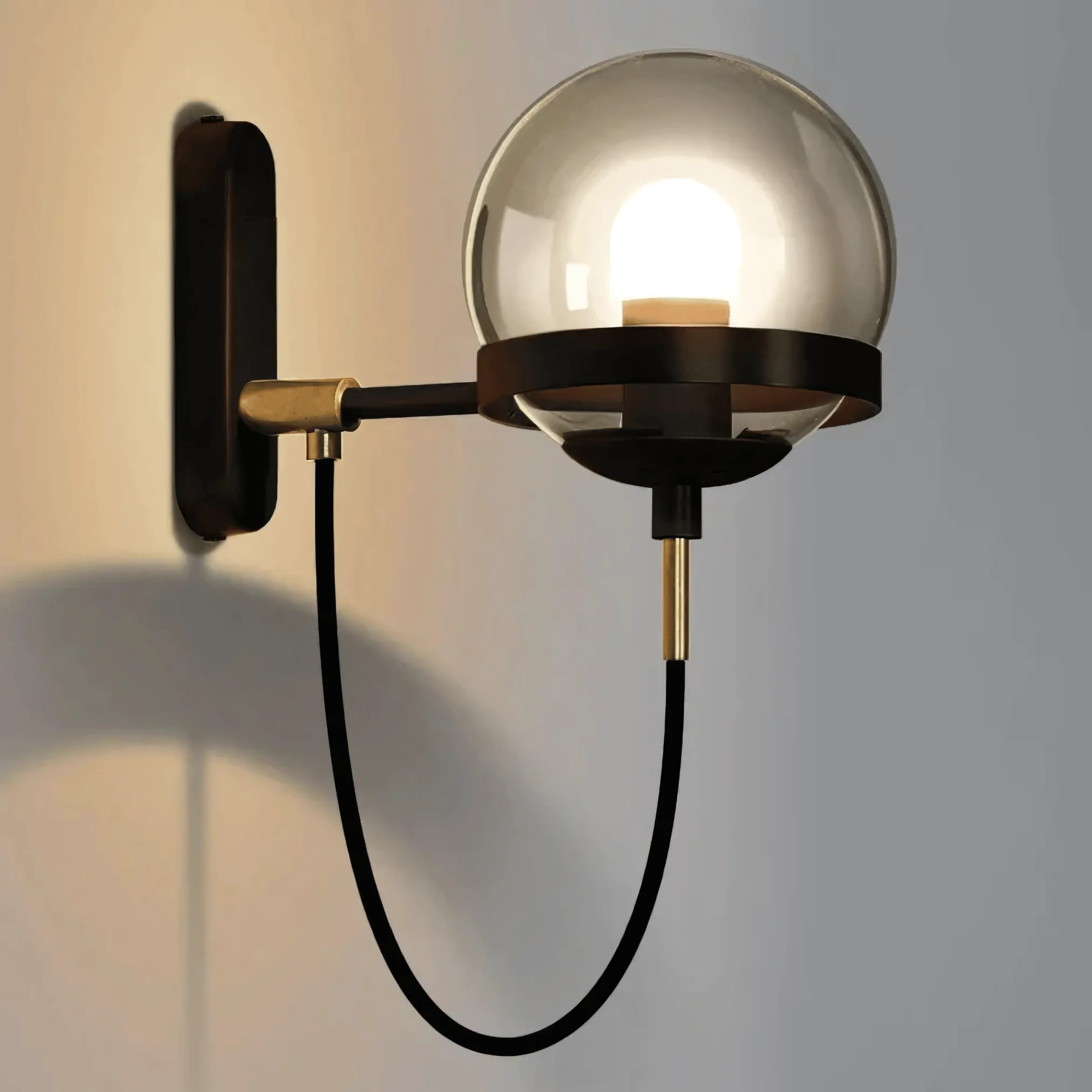 Molde - Round Sphere Wall Sconce